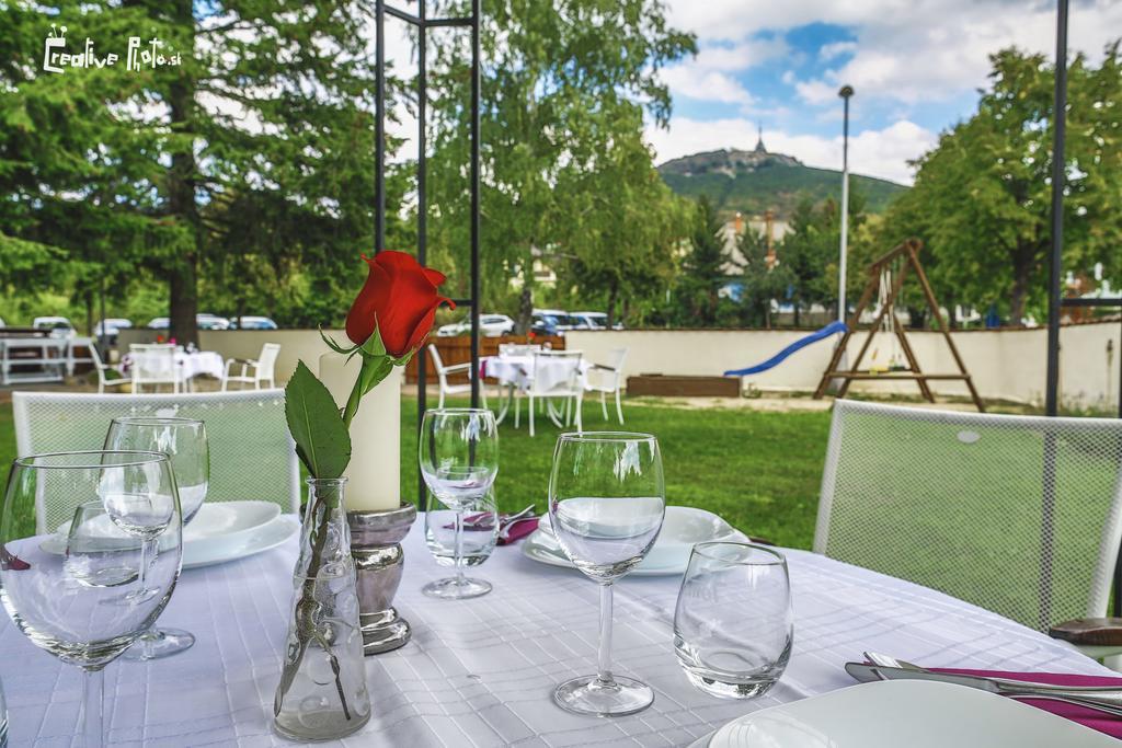 Penzion Artin Nitra Exteriér fotografie